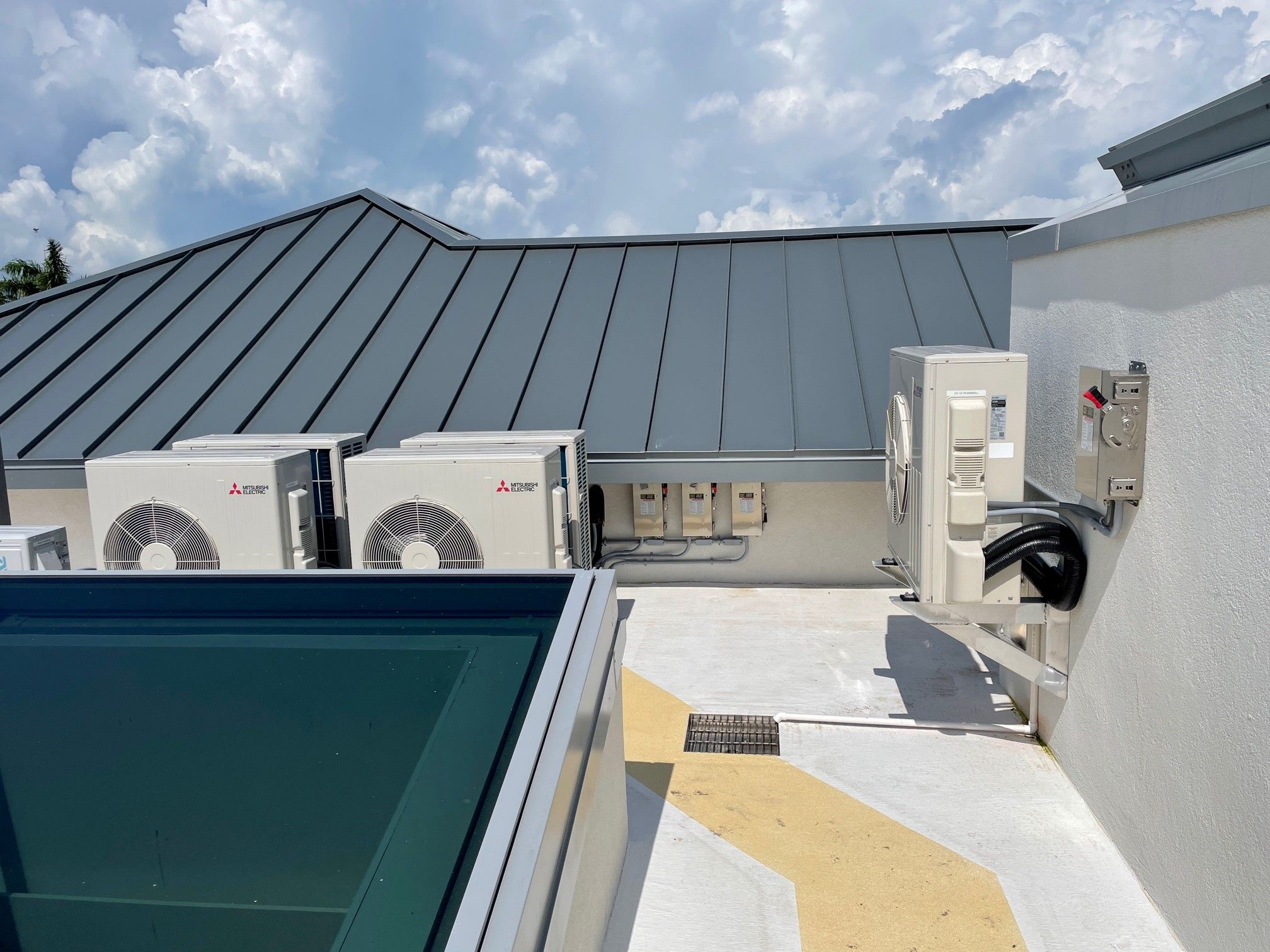 Concealed Roof Unit